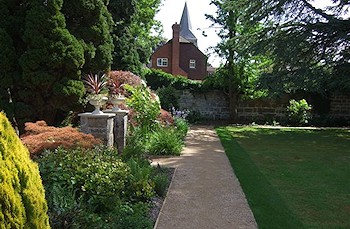 Looking after town gardens in Crowborough and Rotherfield