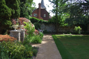 Professional gardeners in West Kent